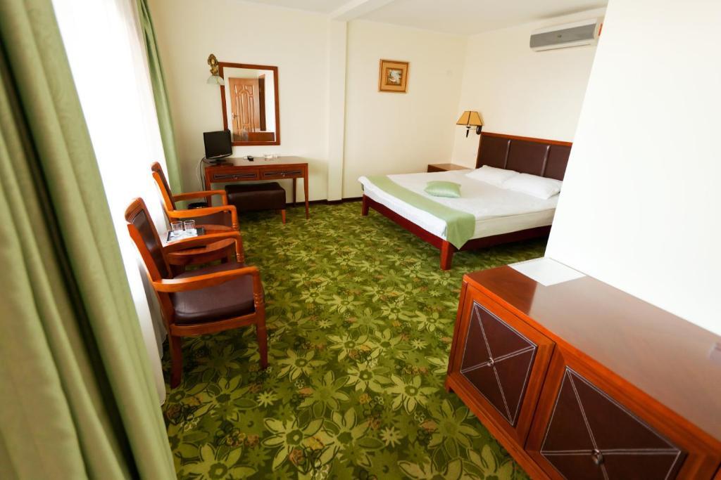 Morelux Boutique Hotel Kapchagay Habitación foto