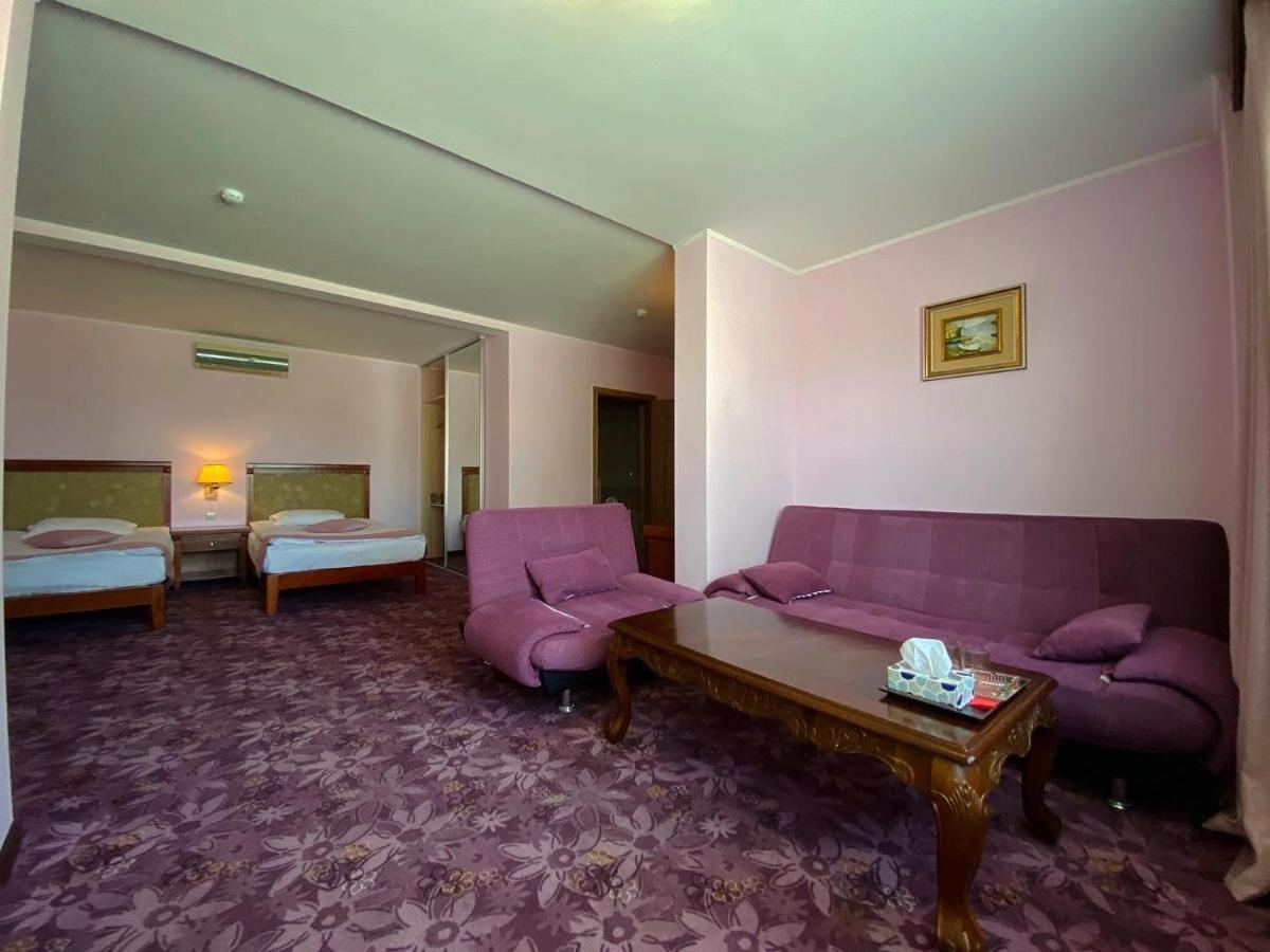 Morelux Boutique Hotel Kapchagay Exterior foto